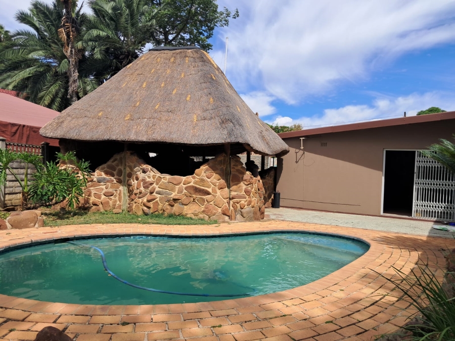 4 Bedroom Property for Sale in Bodorp North West